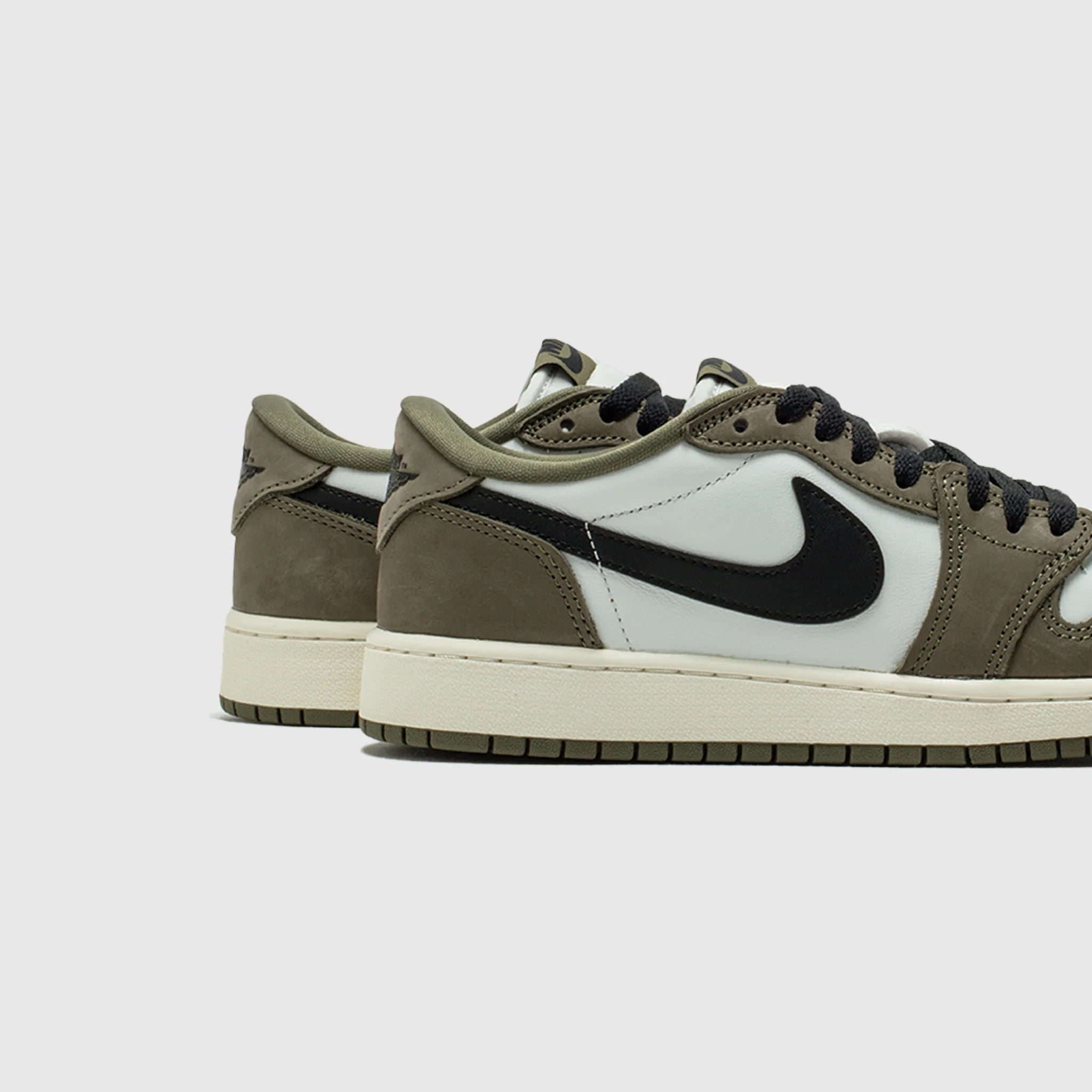 AIR JORDAN 1 LOW RETRO OG (GS) "MEDIUM OLIVE" - Image 5