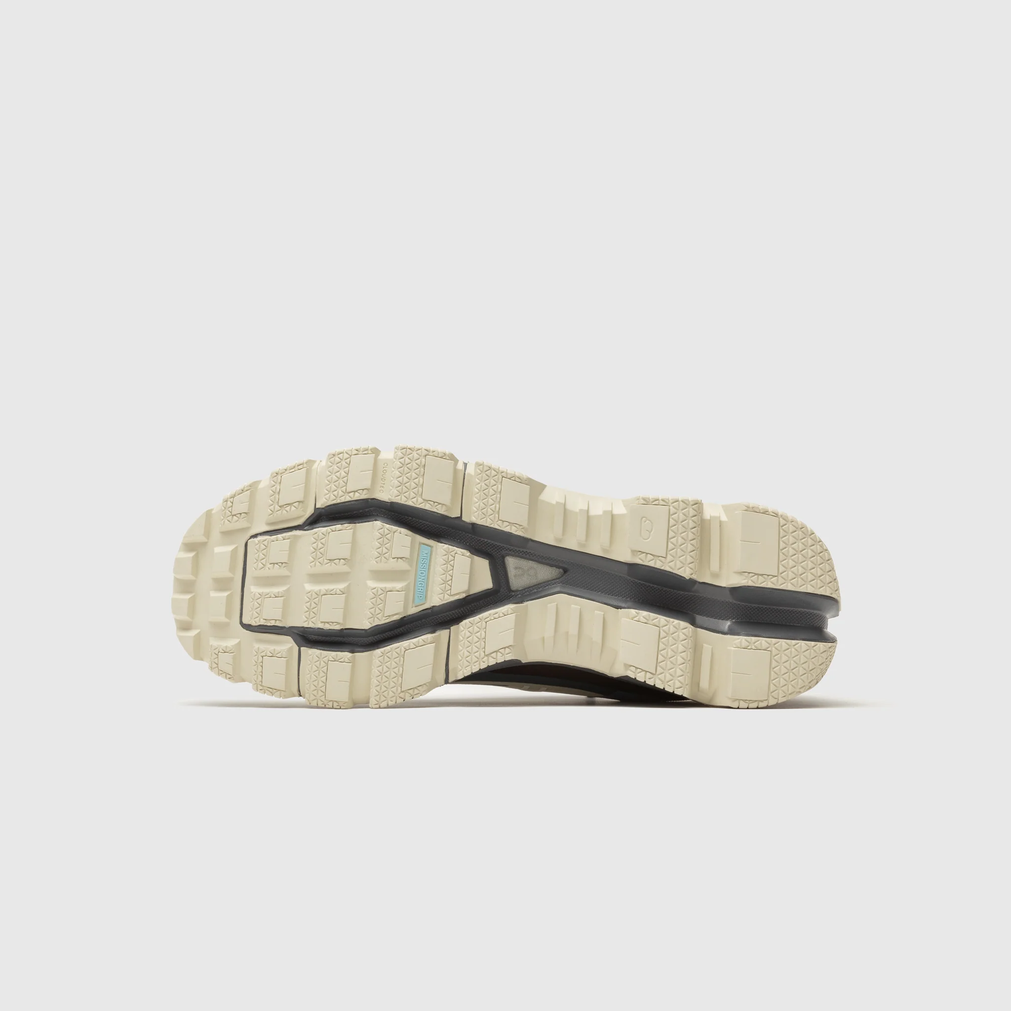 PACKER X ON CLOUDVENTURE WATERPROOF - Image 17