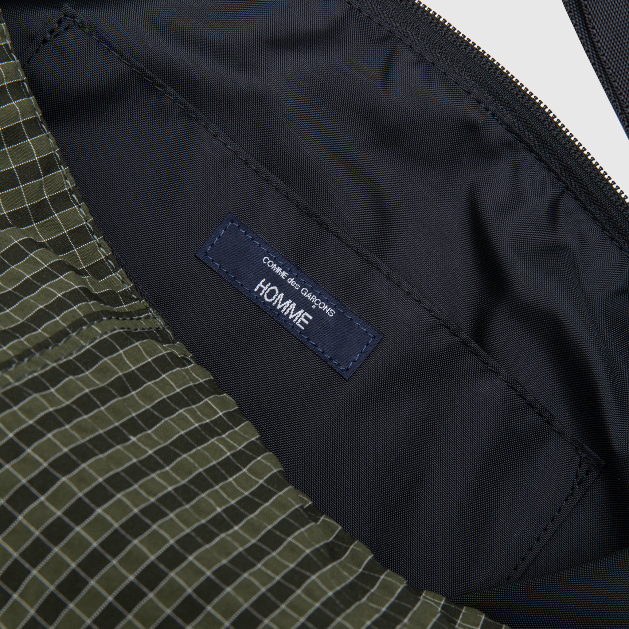 MEN'S CHECK SLING BAG - Image 4
