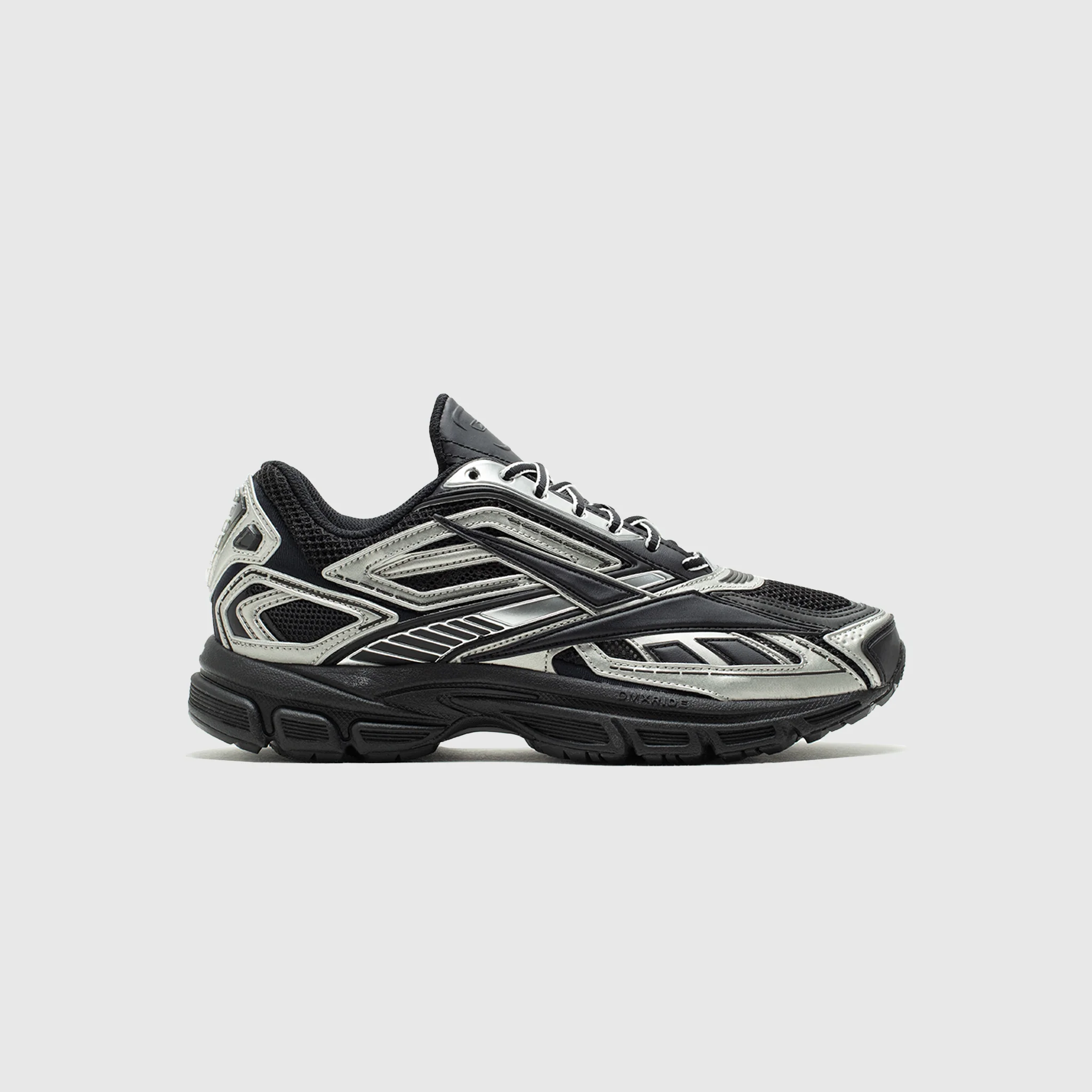 PREMIER ROAD ULTRA "BLACK METALLIC"