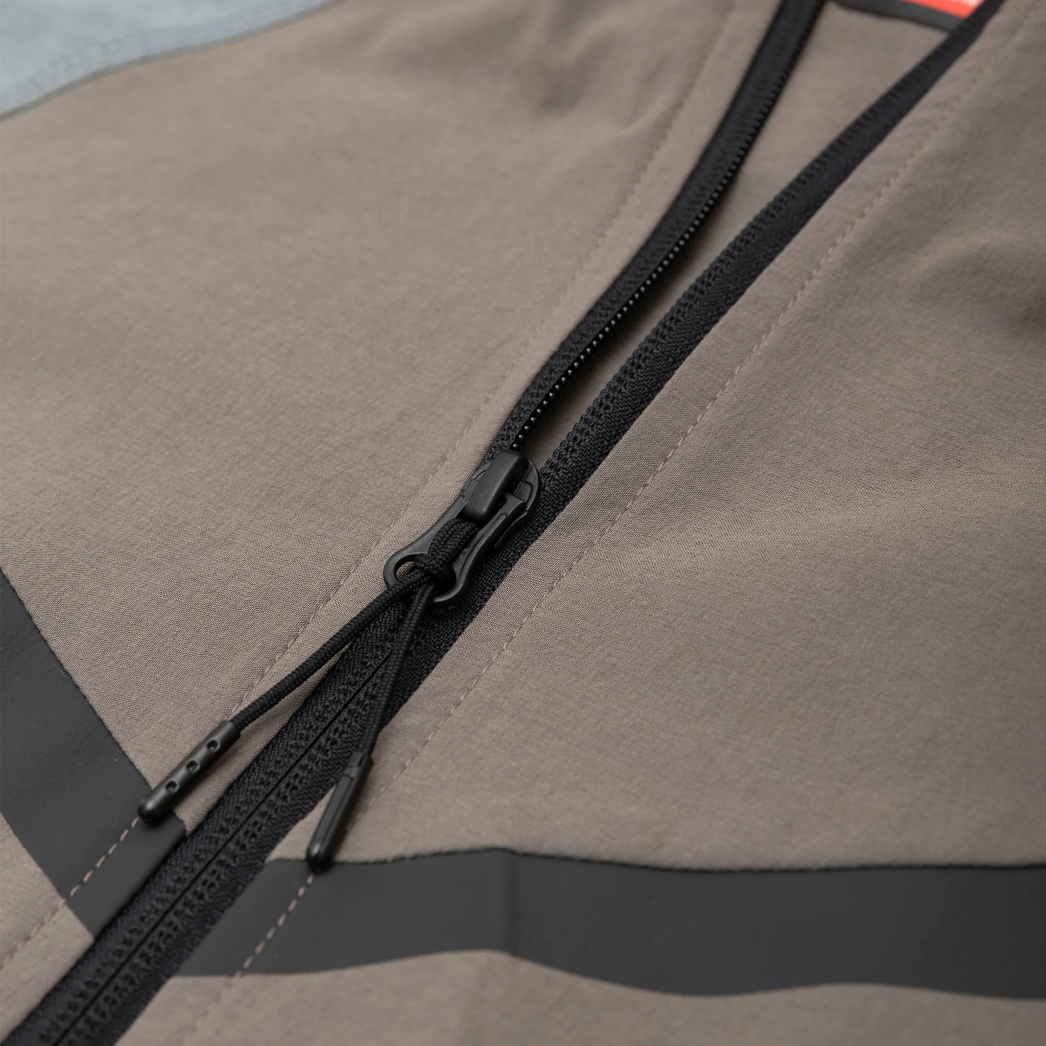 TECH DRI-FIT WOVEN WINDRUNNER OVERSIZED JACKET - Image 3