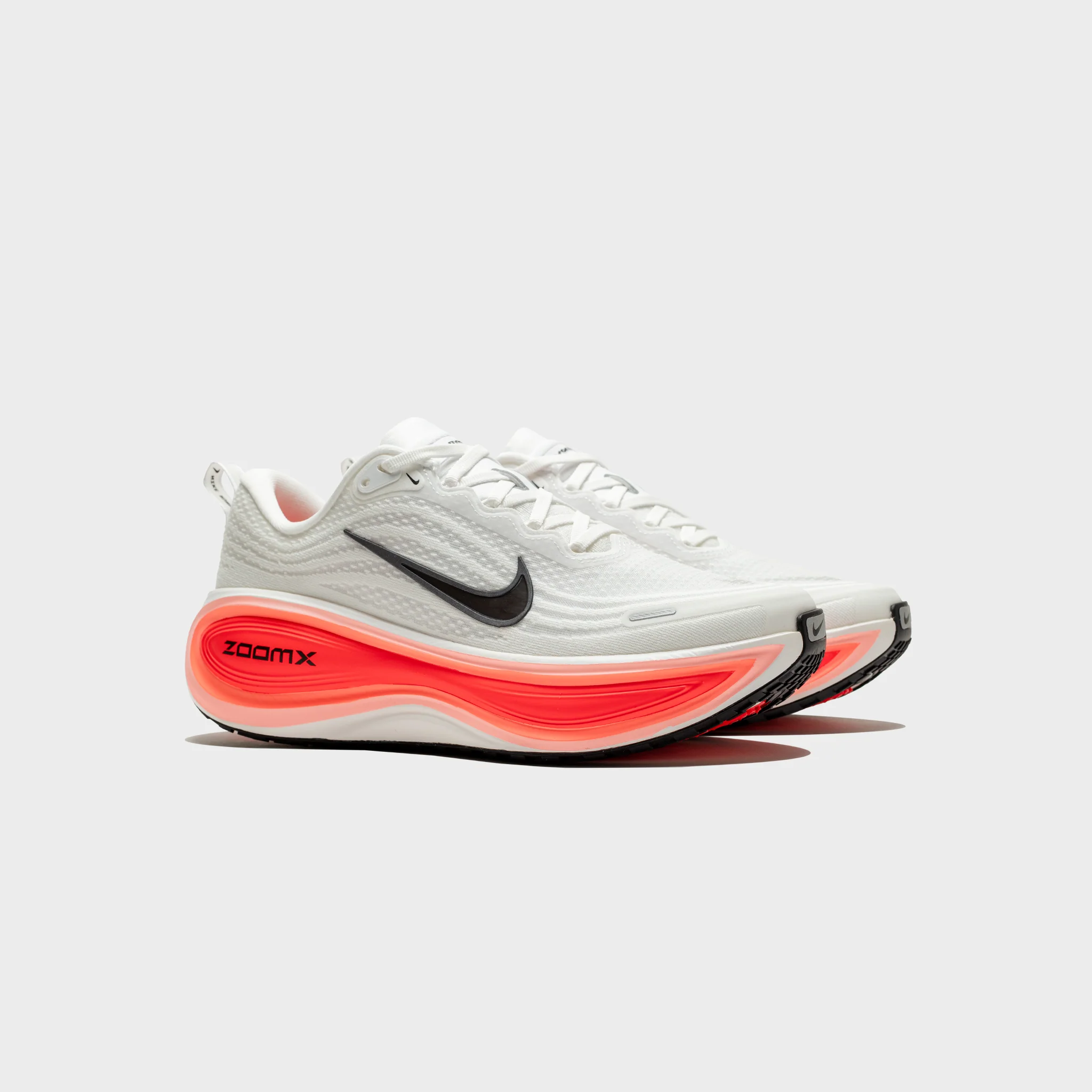 VOMERO PLUS "BRIGHT CRIMSON" - Image 2