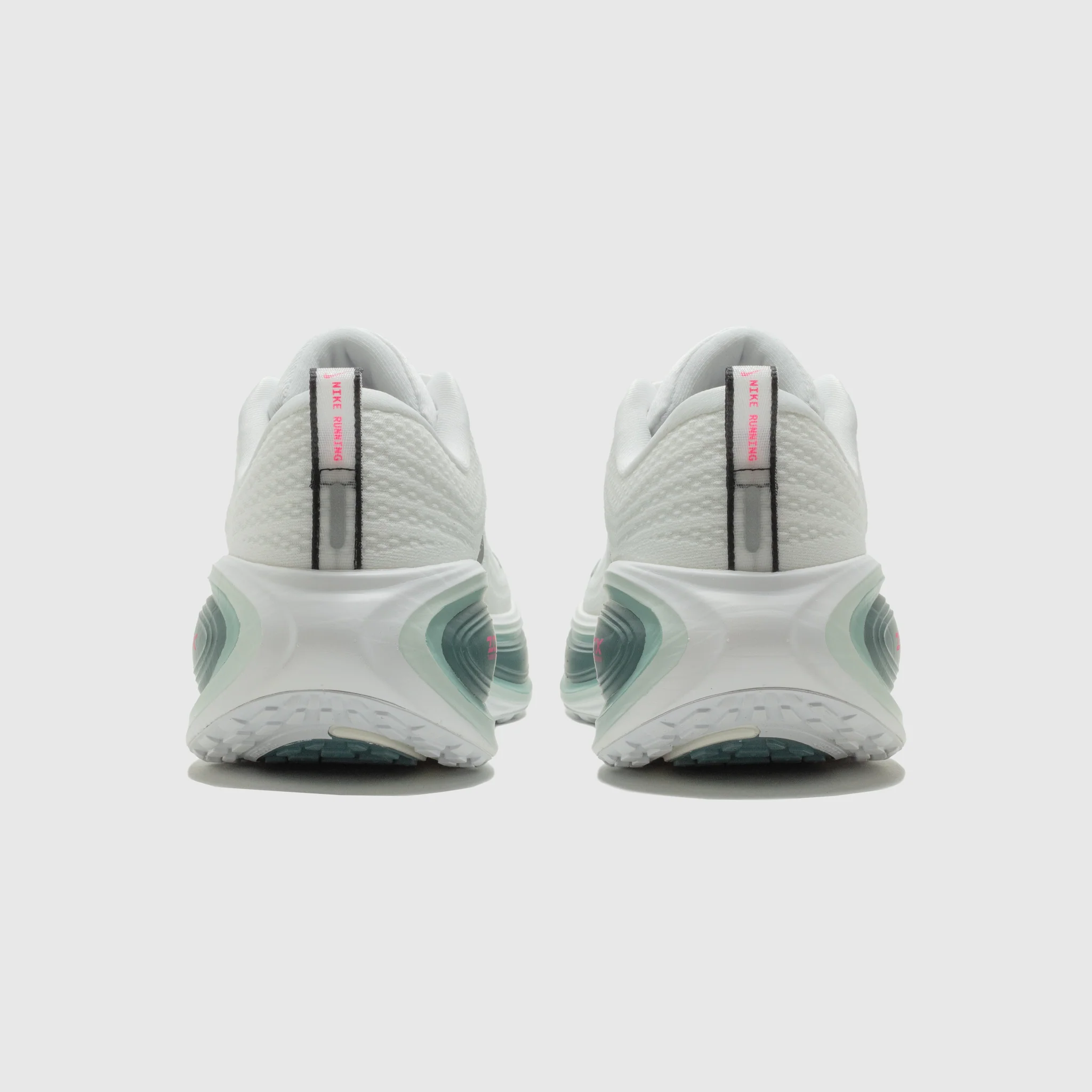 VOMERO PLUS "WHITE/MINERAL SLATE" - Image 4