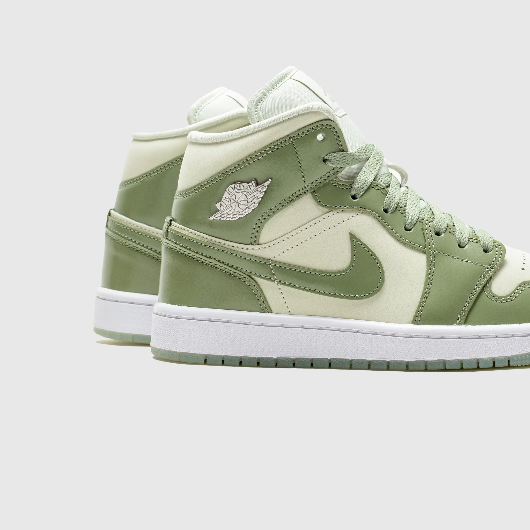 WMNS AIR JORDAN 1 MID SE "OIL GREEN" - Image 5