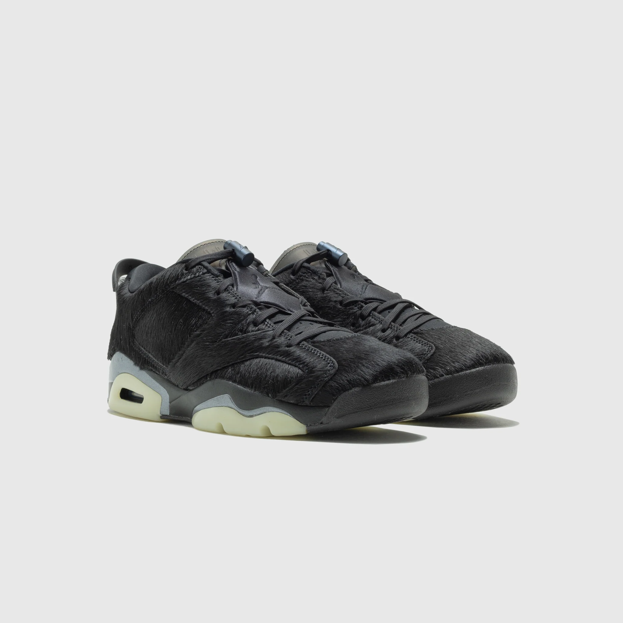 WMNS AIR JORDAN 6 RETRO LOW "BLACKOUT" - Image 2