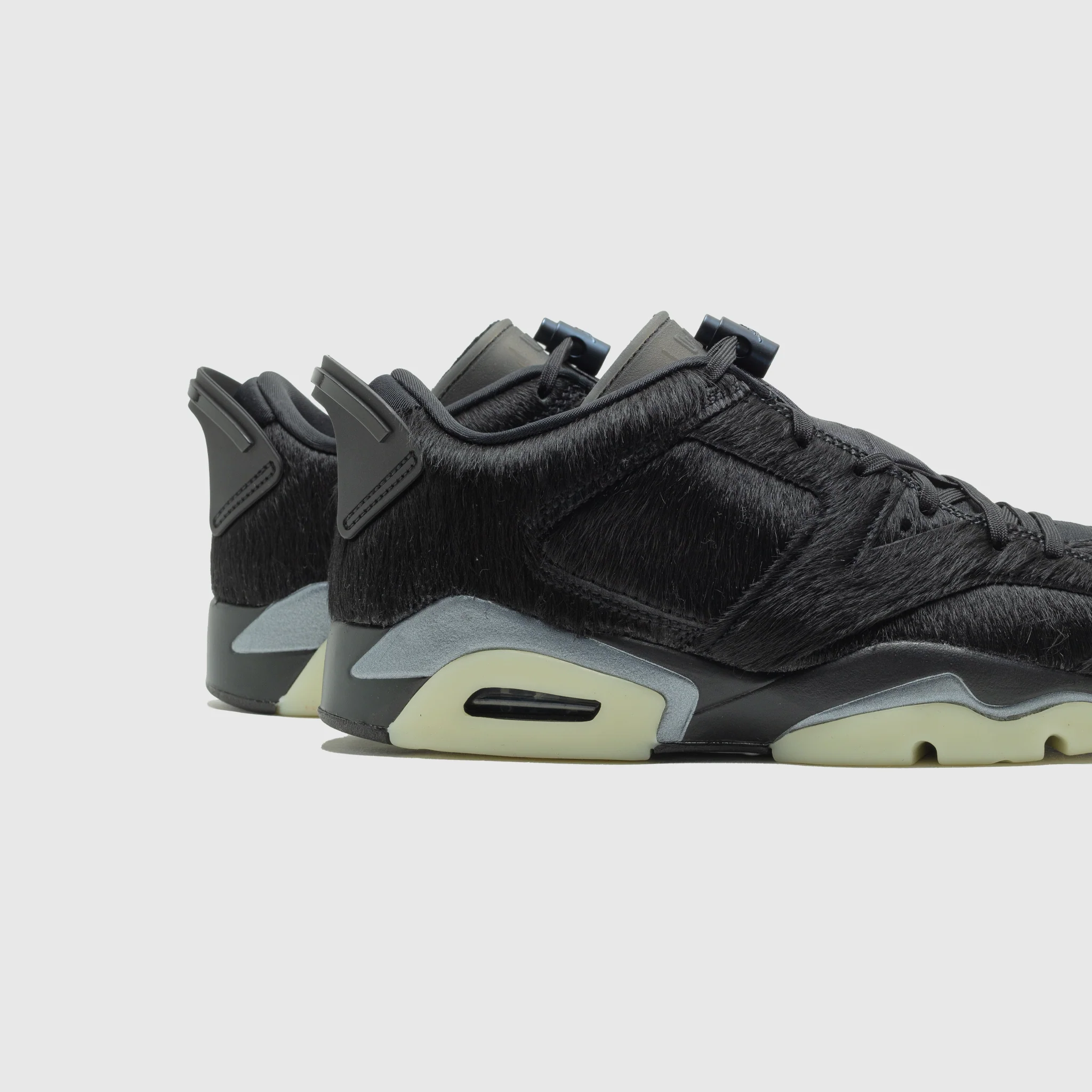 WMNS AIR JORDAN 6 RETRO LOW "BLACKOUT" - Image 4