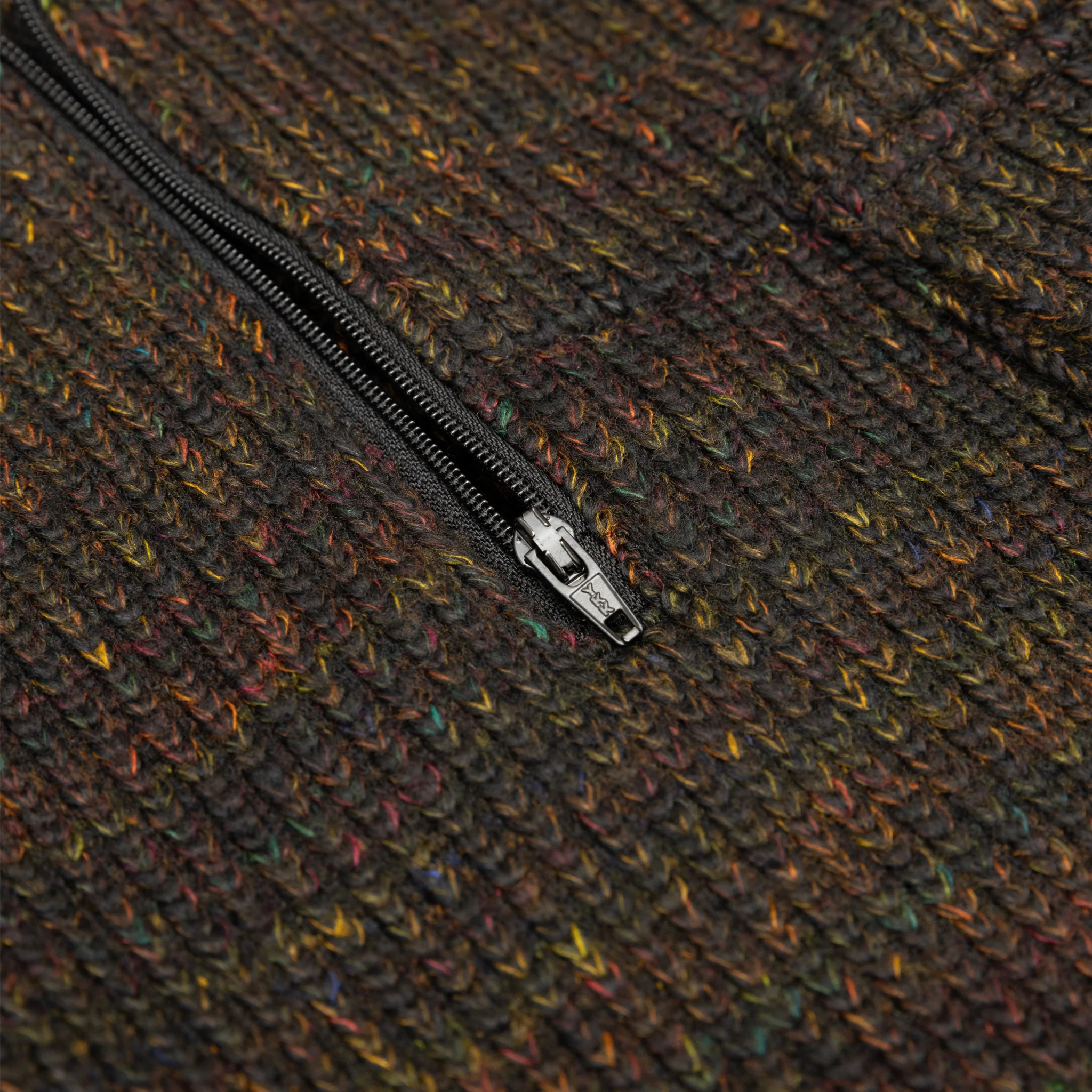 ZIP MOCK NECK - Image 3